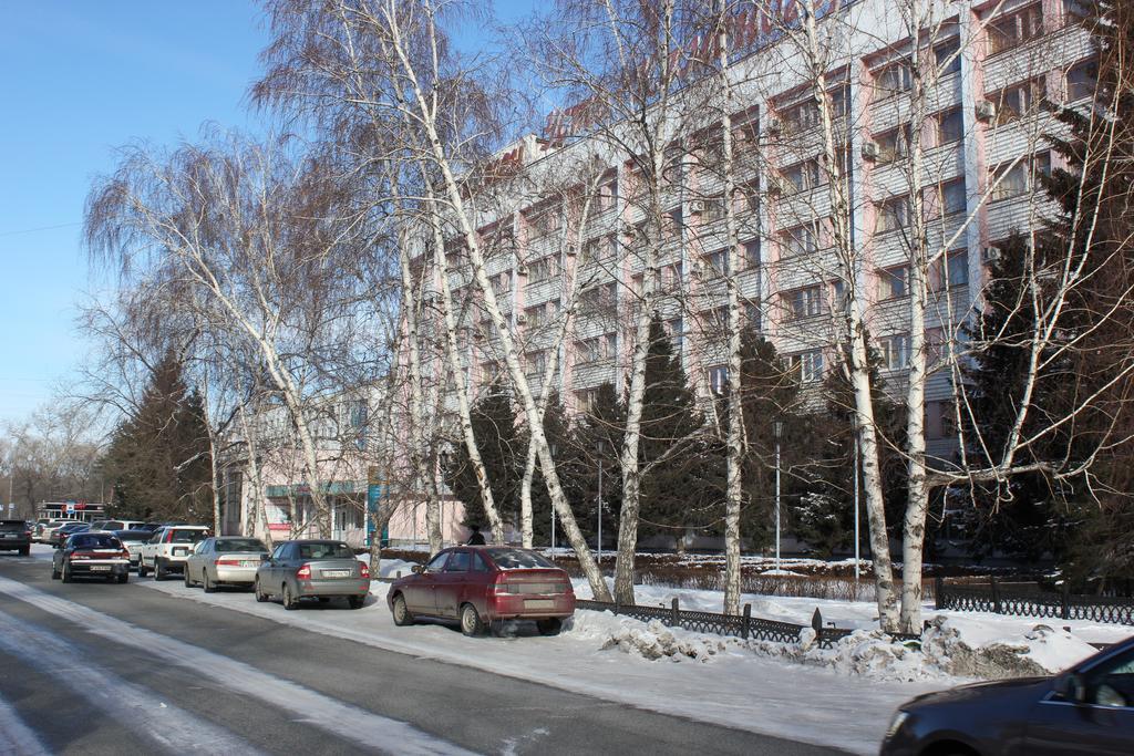 Ust-Kamenogorsk Hotel Exteriör bild