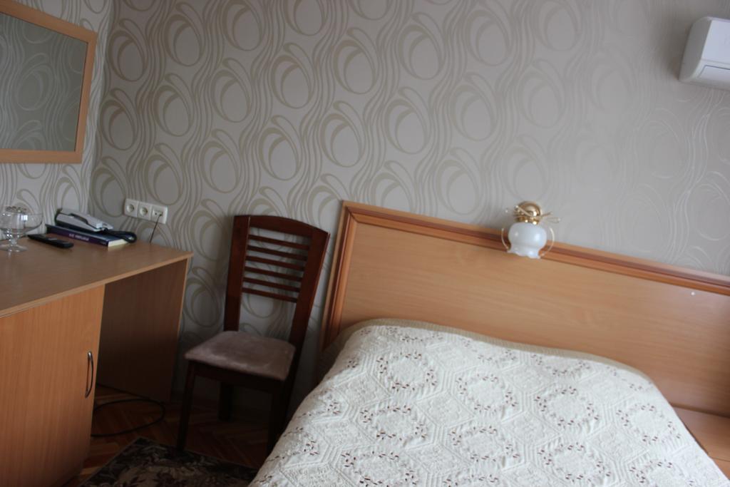 Ust-Kamenogorsk Hotel Exteriör bild